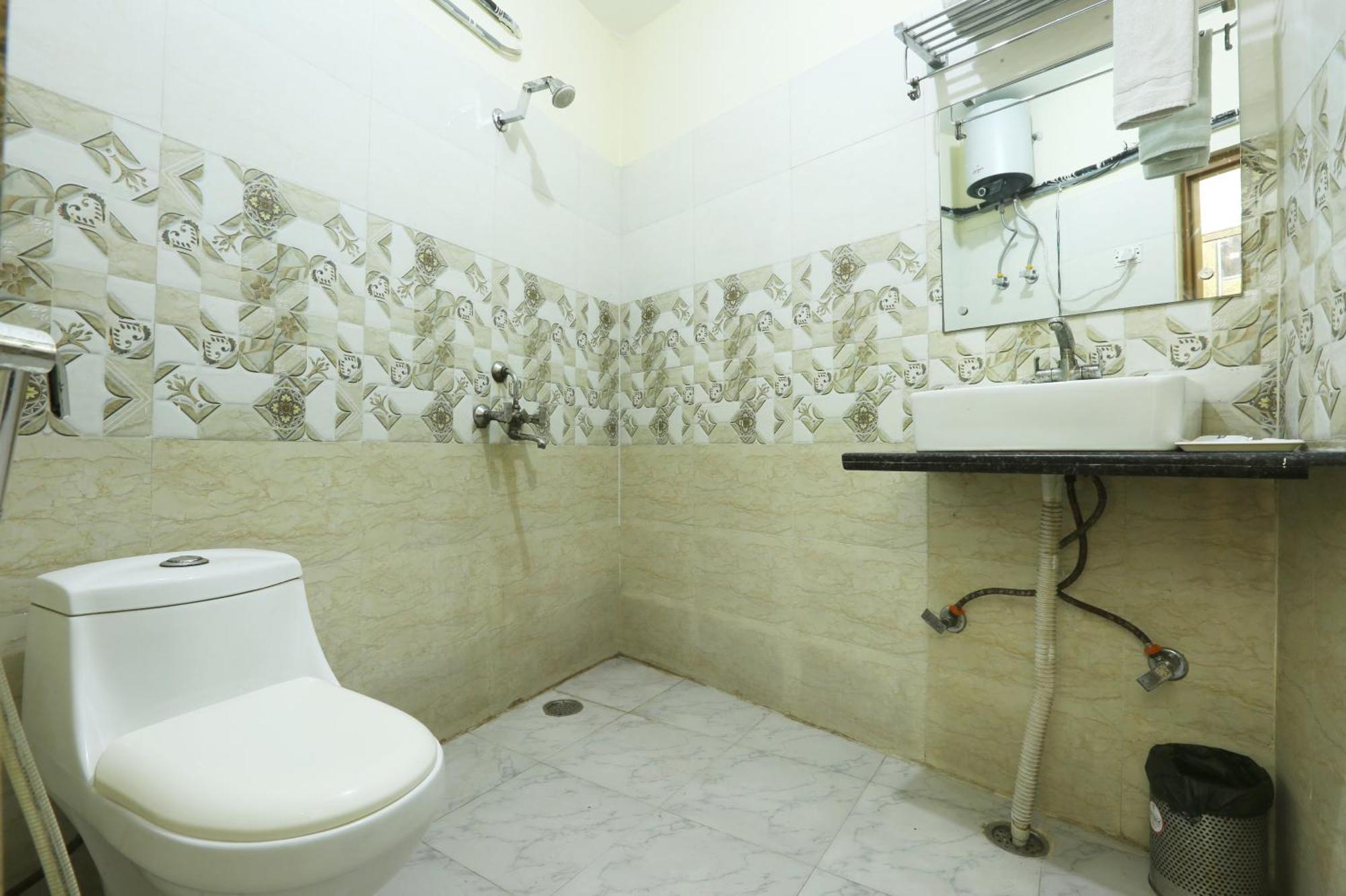 Hotel Lemon Suites & Banquet Noida Sector 62 Kültér fotó