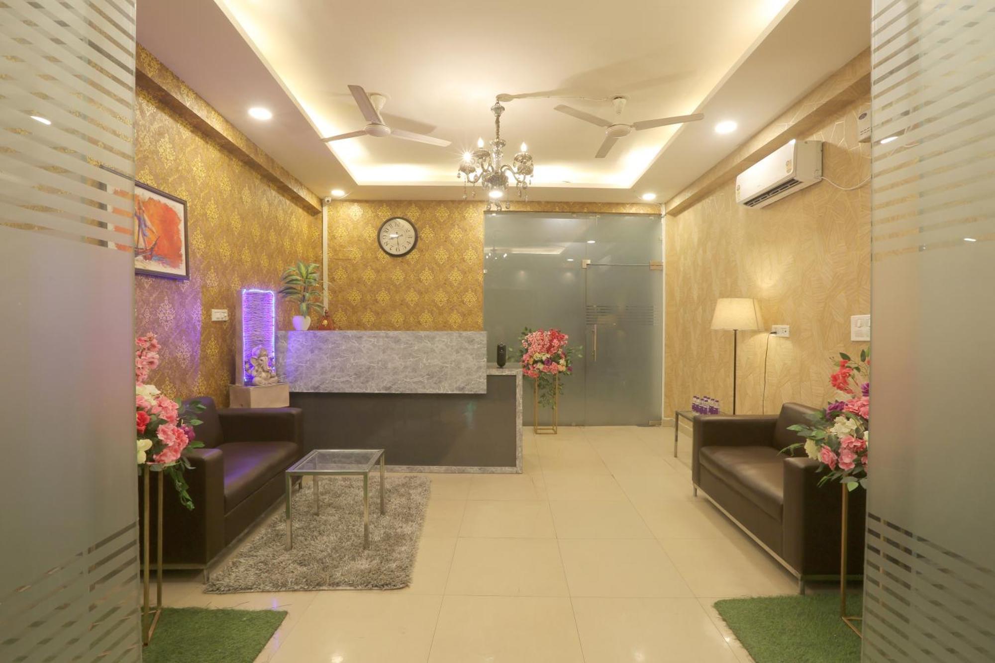 Hotel Lemon Suites & Banquet Noida Sector 62 Kültér fotó